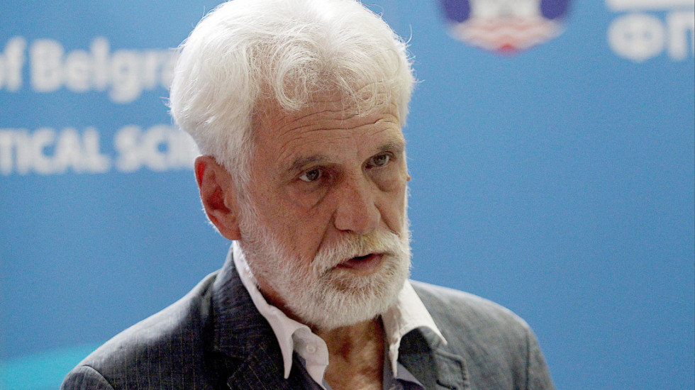 Zoran Stojiljković gost emisije GrađaNIN u 22 časa