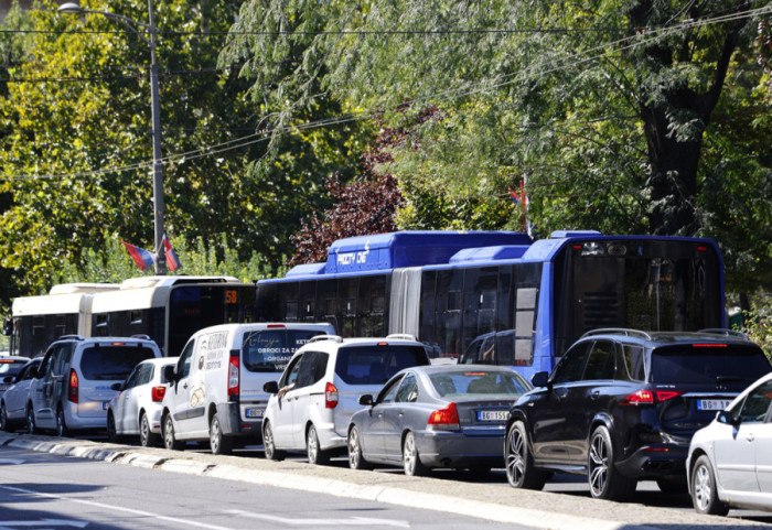 AMSS: Oprez zbog moguće poledice, nanosa i odrona na putevima