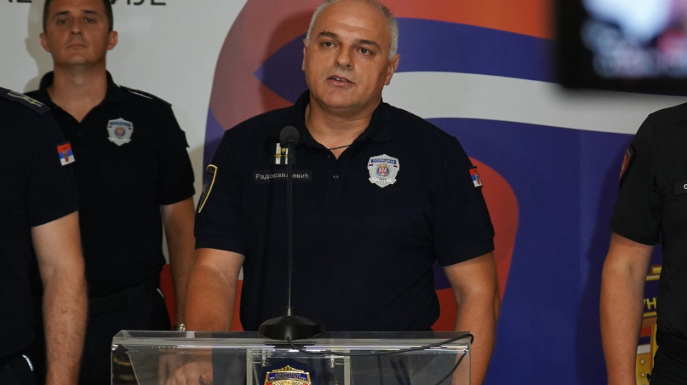 Pomoćnik direktora policije: Skupovi protiv blokada na 167 lokacija, povređena dva policajca u Bogatiću
