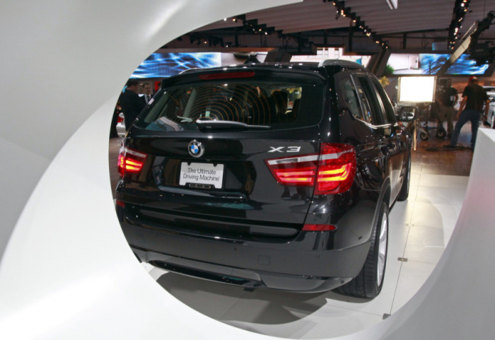 Pojedini modeli "BMW" X3 i "Countryman" prodati u Srbiji opozvani zbog rizika od požara