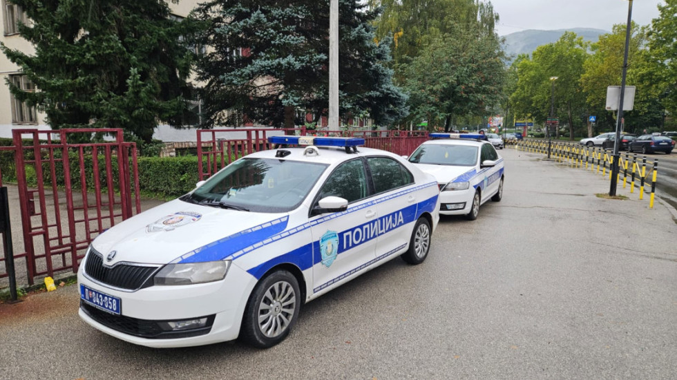 Pronađena velika količina oružja u kući na Zvezdari, uhapšen vlasnik (28)