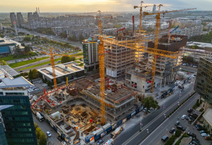 Delta District već dostigao visinu od 50 metara - prvo useljenje stanara na proleće 2027. godine