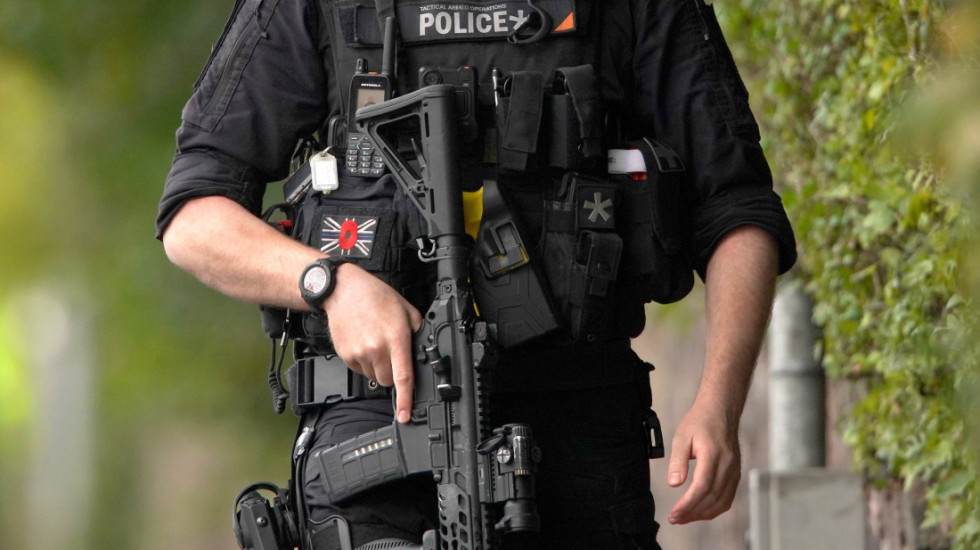Iz zatvora u Britaniji osuđenik greškom pušten na slobodu: Policija intenzivno traga za seksualnim prestupnikom