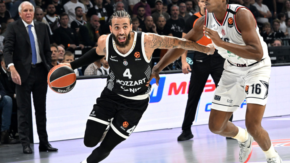 Evroliga kaznila Partizan sa 13.000 evra zbog ubacivanja predmeta na teren na meču sa Olimpije iz Milana