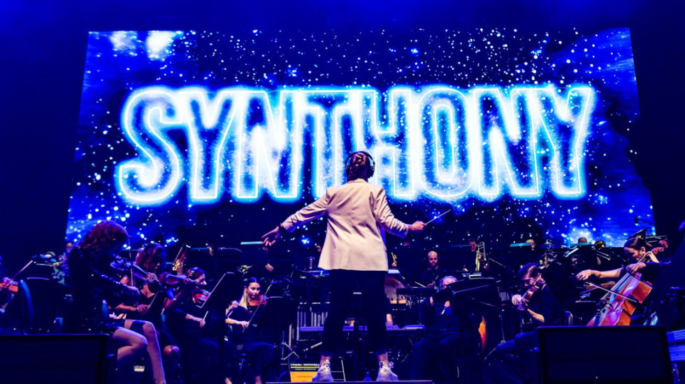 Od Aviciija do Vivaldija - jedna noć, jedan orkestar: Zašto ne treba da propustite SYNTHONY