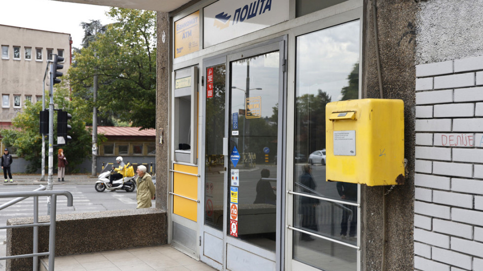 Oteo više od 400.000 dinara: Uhapšen muškarac (41) osumnjičen za dva razbojništva u istoj pošti u Novom Sadu