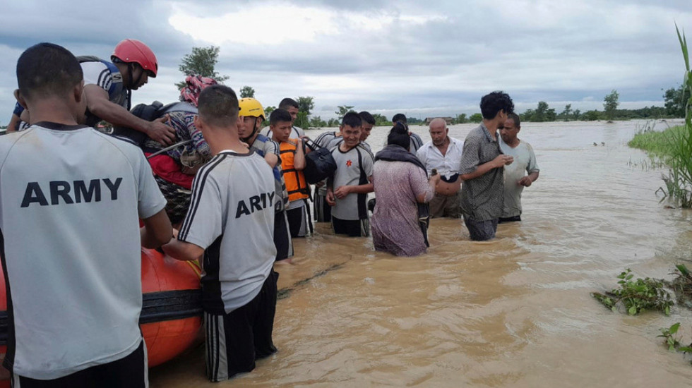 Najmanje 47 osoba stradalo u poplavama i klizištima u Nepalu i Indiji
