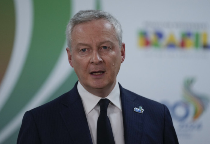 Povlači se i francuski ministar odbrane: Bruno Le Mer vratio mandat premijeru u ostavci