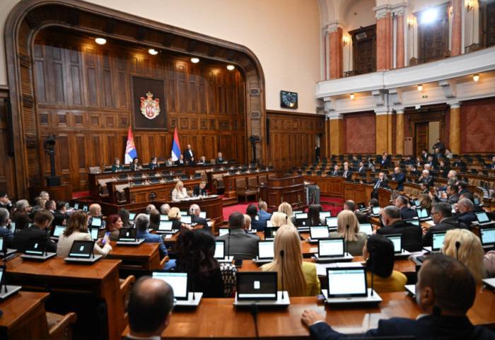 Počelo jesenje zasedanje Skupštine Srbije: Na dnevnom redu 47 tačaka, prva o legalizaciji