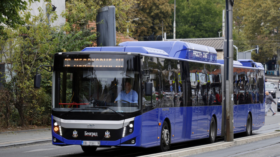 GSP: Izmenjeno nekoliko autobuskih linija zbog pucanja vodovodne cevi u Zemunu