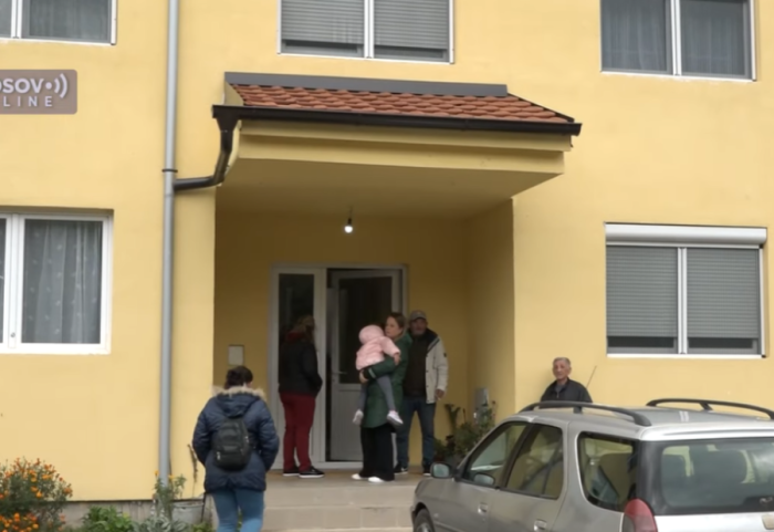 Stan porodice Bojić iz Leposavića opština dodelila Albancu: "Ne znamo gde ćemo ako nas isele, nemamo gde da idemo"