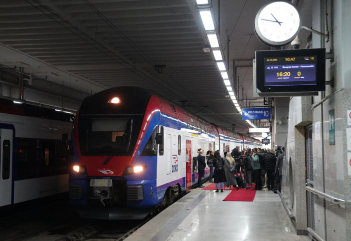 Na brzoj pruzi Beograd-Subotica od podneva redovan putnički saobraćaj, besplatne karte do 12. oktobra