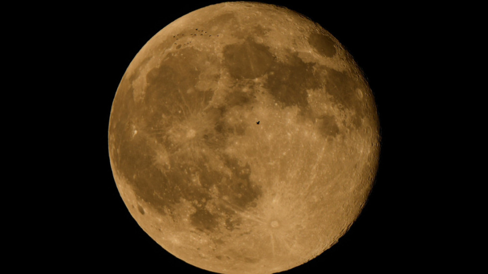 Asteroid "ubica gradova" promašiće Mesec, male su šanse da udari u Zemlju