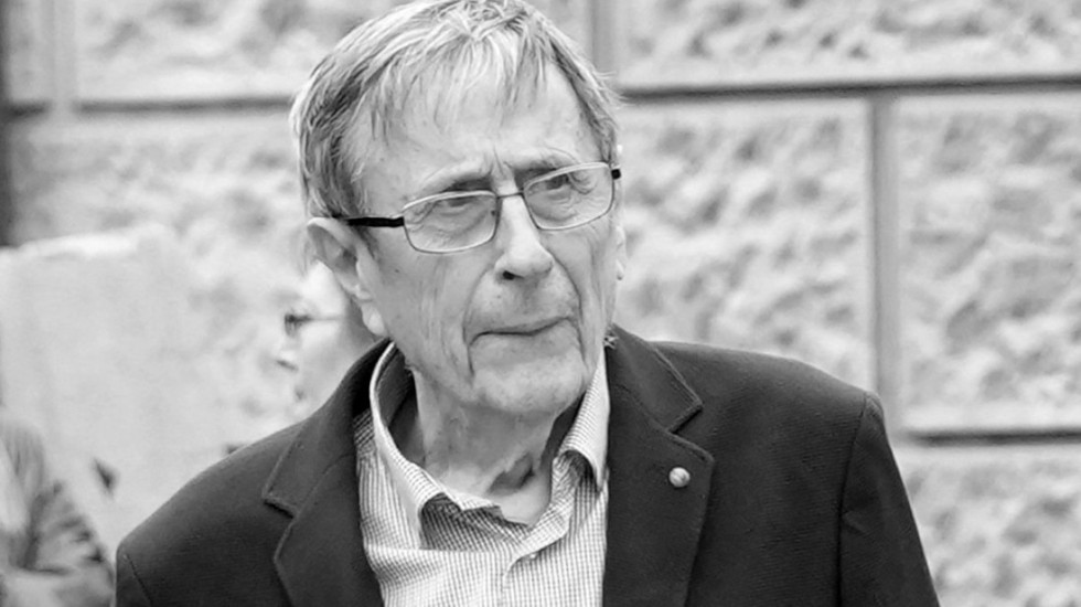 Preminuo filmski reditelj i scenarista Zdravko Šotra