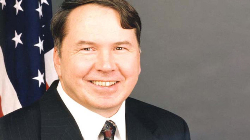 Bivši američki ambasador u Beogradu Vilijam Montgomeri gost Sinteze u 21 sat