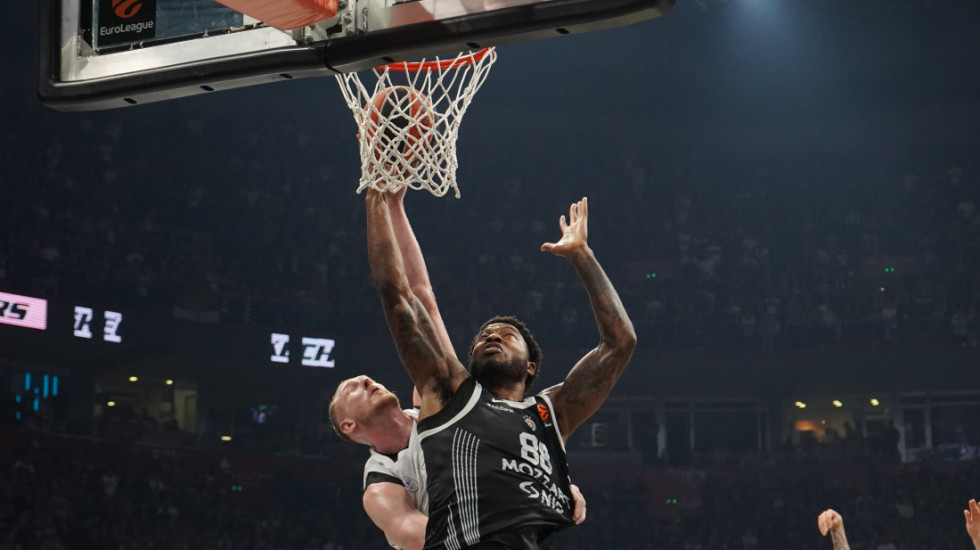 Partizan savladao Efes u trećem kolu Evrolige