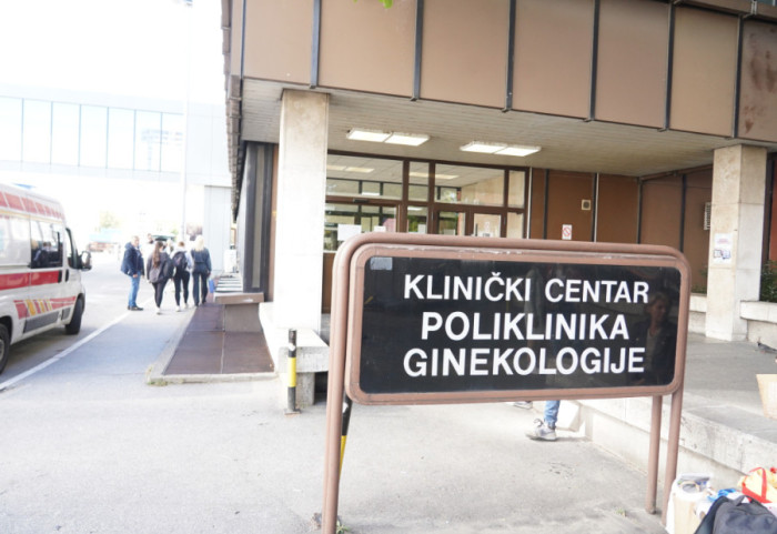 Vučić obišao porodilište: Radovi na klinici u Višegradskoj biće gotovi za dve godine