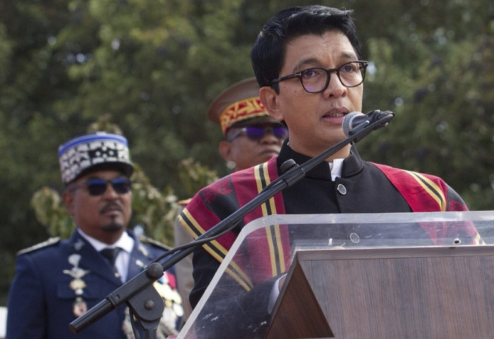 Predsednik Madagaskara napustio zemlju nakon antivladinih protesta