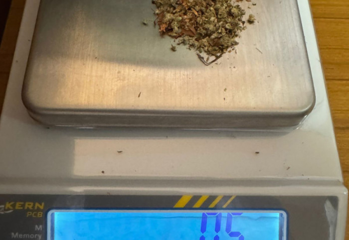 Uhapšena trojica mladića u Novom Sadu: Osumnjičeni su za trgovinu narkoticima