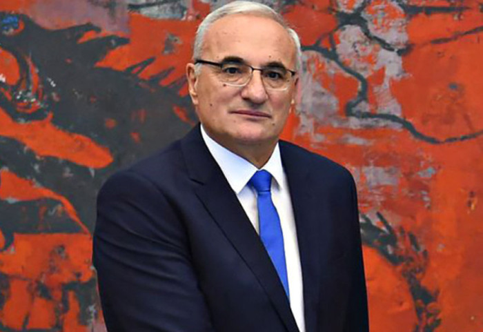Bivši ambasador Crne Gore u Srbiji Tarzan Milošević teško povređen u saobraćajnoj nesreći