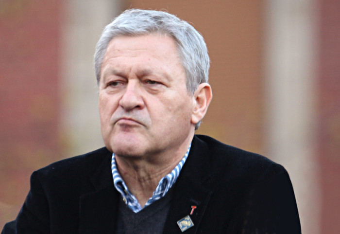 Pisac Dragan Velikić gost Sinteze u 21 sat