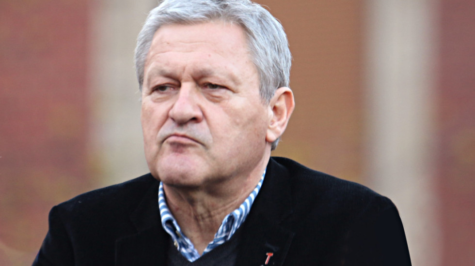 Pisac Dragan Velikić gost Sinteze u 21 sat