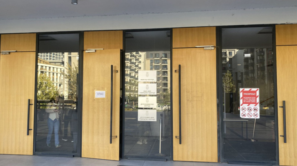 Kecmanovići i škola "Vladislav Ribnikar" obavezani da isplate porodici Dukić 46 miliona dinara