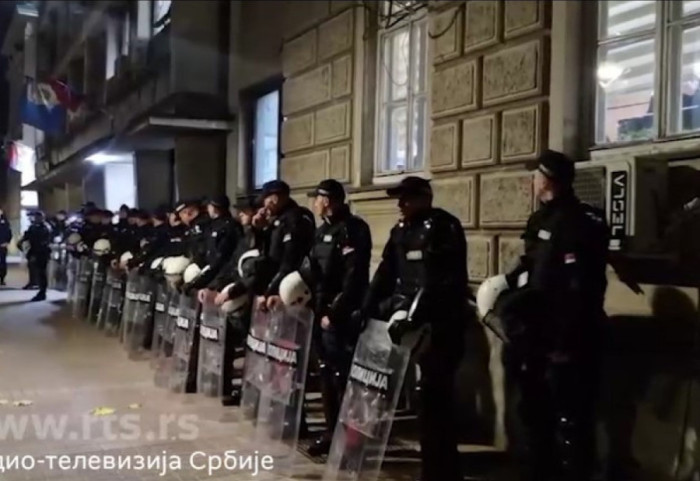 Protest u Smederevu zbog transporta gasa kroz centar grada – naguravanje sa policijom, više privedenih