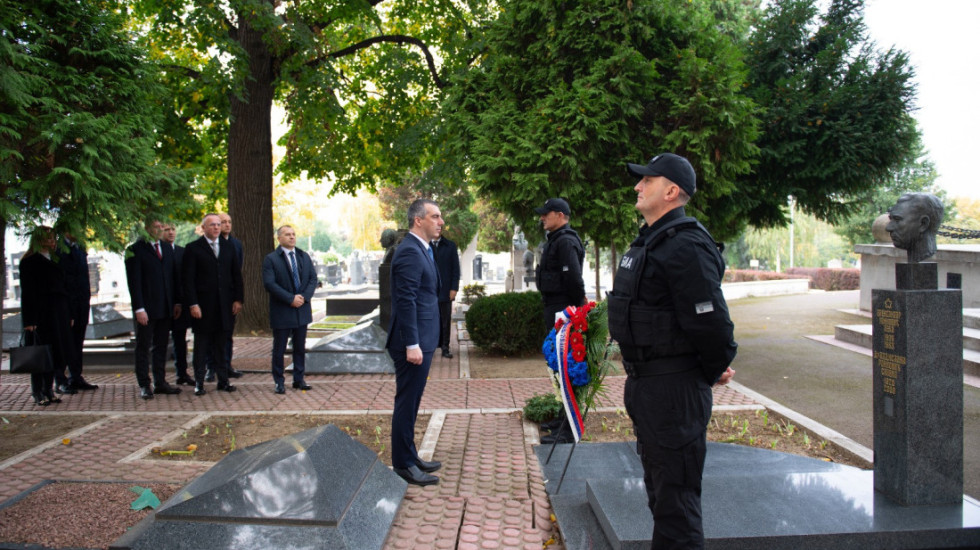 BIA obeležava 126. godišnjicu od osnivanja: Orlić položio vence Aleksandru Leki Rankoviću i Slobodanu Peneziću Krcunu