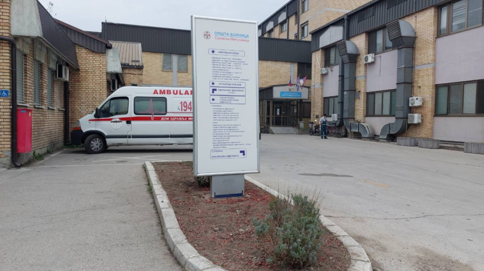 Direktor OB u Sremskoj Mitrovici: Povređeni u stabilnom stanju, jedna pacijentkinja prebačena u Urgentni