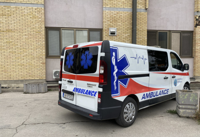 Stanje povređenih u nesreći kod Sremske Mitrovice nepromenjeno, sedmoro na intenzivnoj nezi