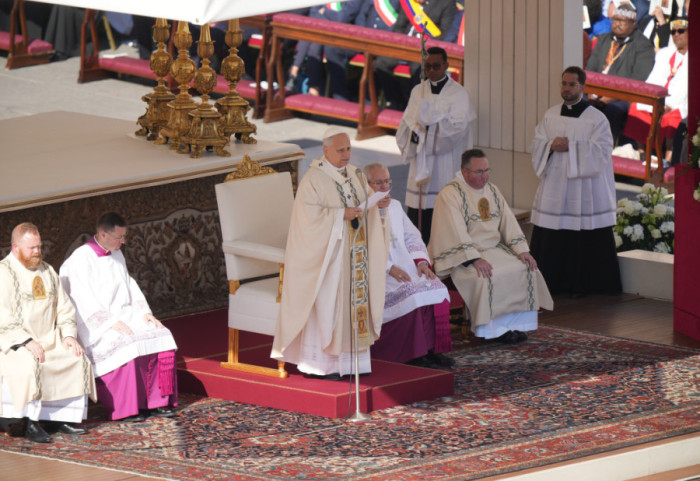 Papa Lav XIV proglasio sedam novih svetaca Katoličke crkve, oko 70.000 ljudi prisustvovalo ceremoniji