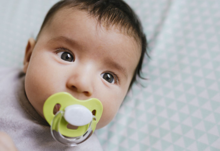 NEPRO: Hitno povlačenje s tržišta cucla za bebe "Curapox" zbog hemijskog rizika