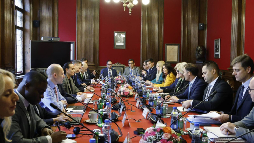 (FOTO) Počeli zvanični razgovori misije MMF sa delegacijom Srbije