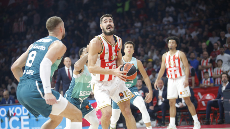 Crvena zvezda ubedljivo pobedila Baskoniju u Areni