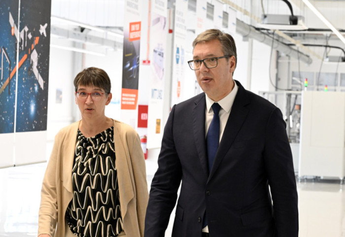 Vučić na otvaranju fabrike Milbauer: Za dve godine imaćemo moderne pasoše