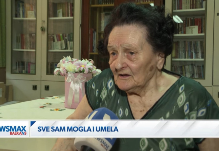 Baka Kaća 40 godina živi u staračkom domu: Nikada bez osmeha i uvek okružena decom koju je čuvala