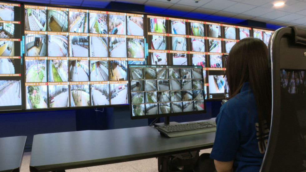 Kamere u liftovima, dvorištima i kancelarijama - gde je granica privatnosti?