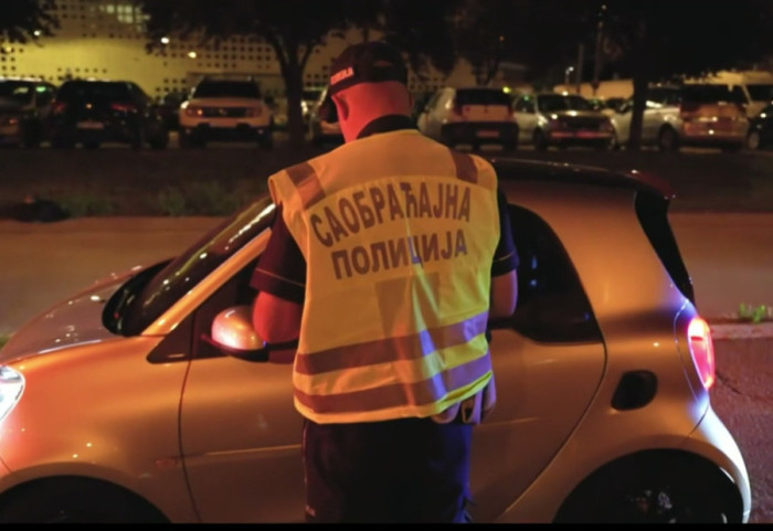 Na Voždovcu oboren policajac: Traga se za vozačem koji je dao gas prilikom legitimisanja