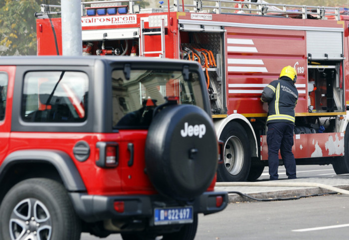 Eksplozija i požar na gasnom priključku u Kragujevcu: Oštećeni su stambeni objekat i vozilo