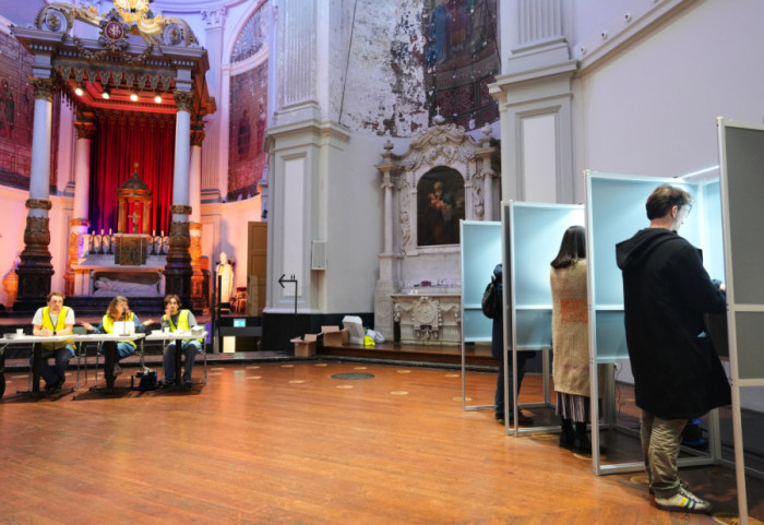 Centristička stranka D66 vodi na izborima u Holandiji