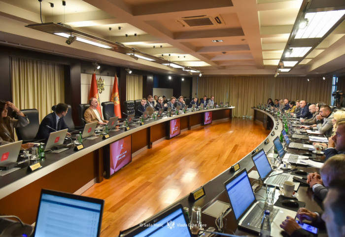 Crna Gora privremeno ukida bezvizni režim za državljane Turske