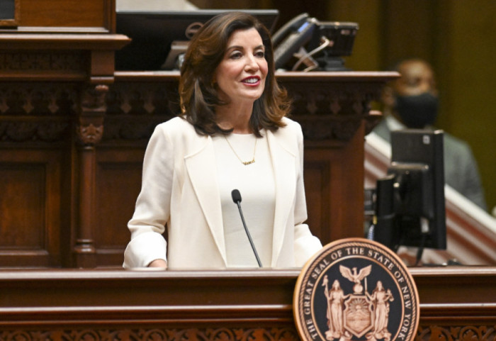 Guvernerka Njujorka proglasila vanredno stanje zbog nestanka bonova za hranu