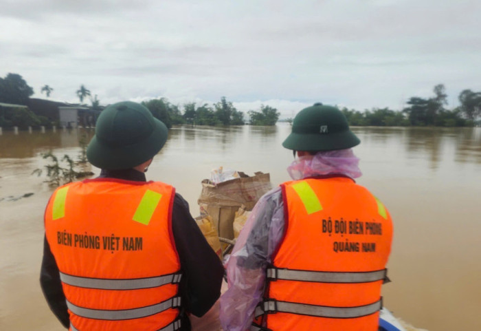Najmanje 41 osoba nastradala u poplavama i klizištima u Vijetnamu, desetoro nestalo