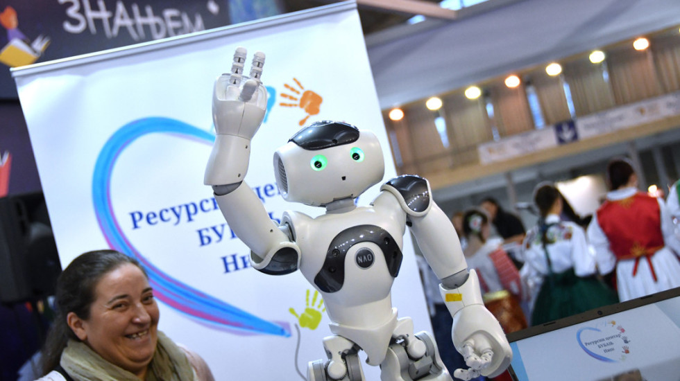 (FOTO) Upoznajte Volija: Humanoidni robot koji pomaže u inkluzivnoj nastavi