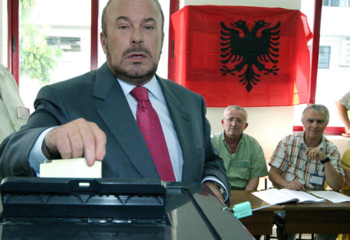 Bivši premijer Albanije Fatos Nano preminuo u 73. godini