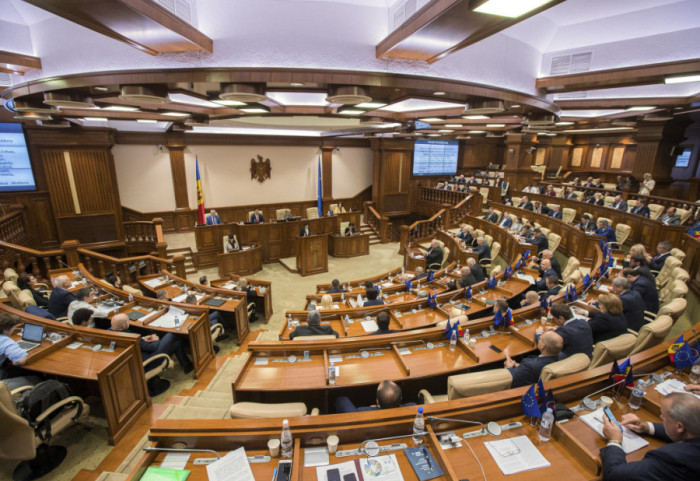 Parlament izabrao premijera: Ekonomista Munteanu (61) na čelu Vlade Moldavije