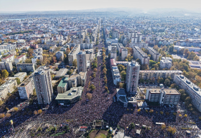 MUP: U piku komemorativnog skupa u Novom Sadu bilo 39.000 građana