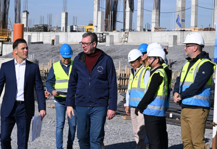 Predsednik Srbije Aleksandar Vučić obilazi gradilište Nacionalnog stadiona