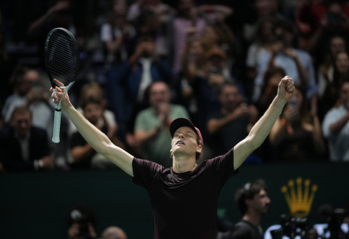 Siner osvojio Masters u Parizu i obezbedio povratak na prvo mesto ATP liste